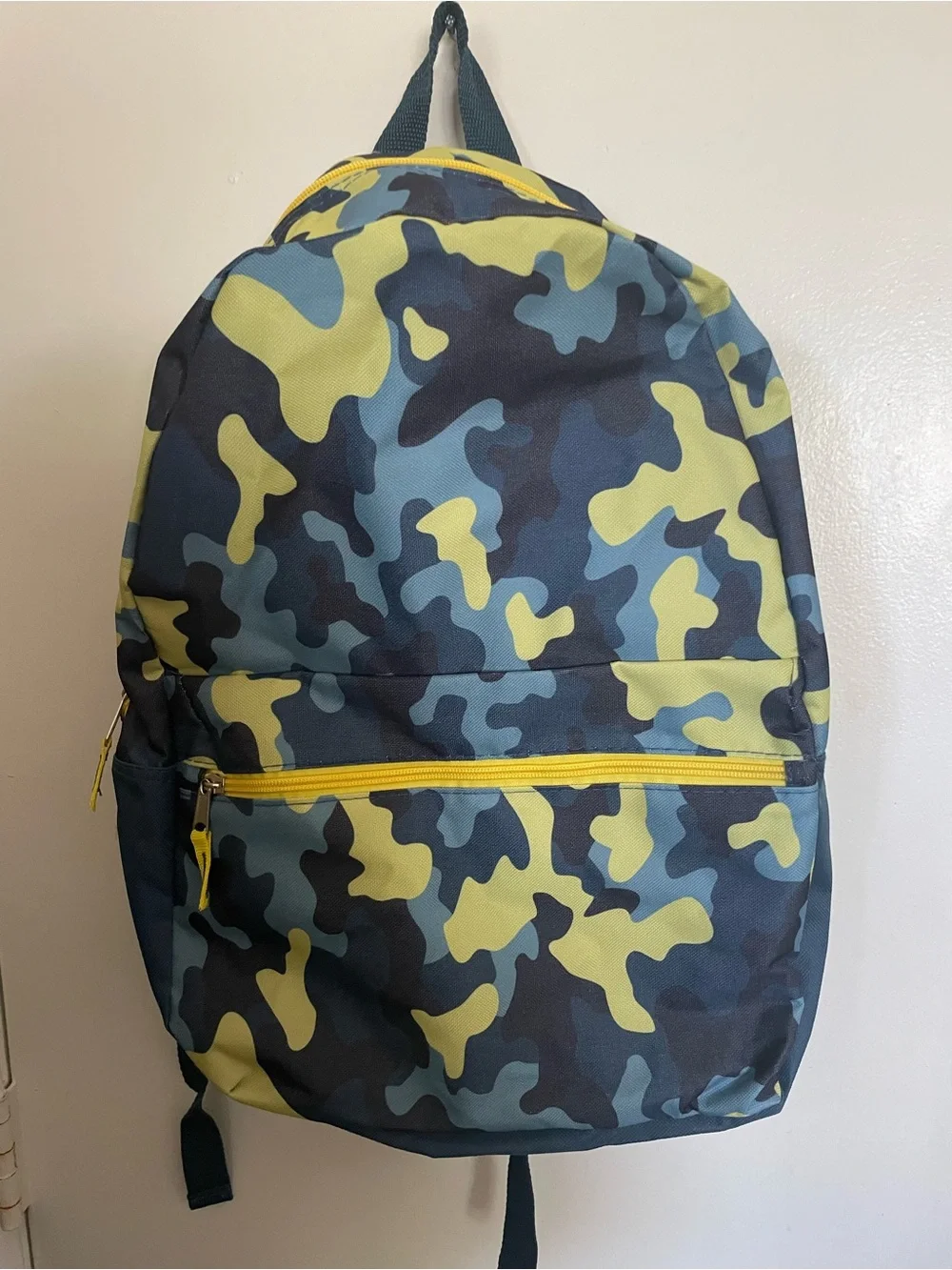 Camouflage Print Men's Backpack in Yellow and Blue
